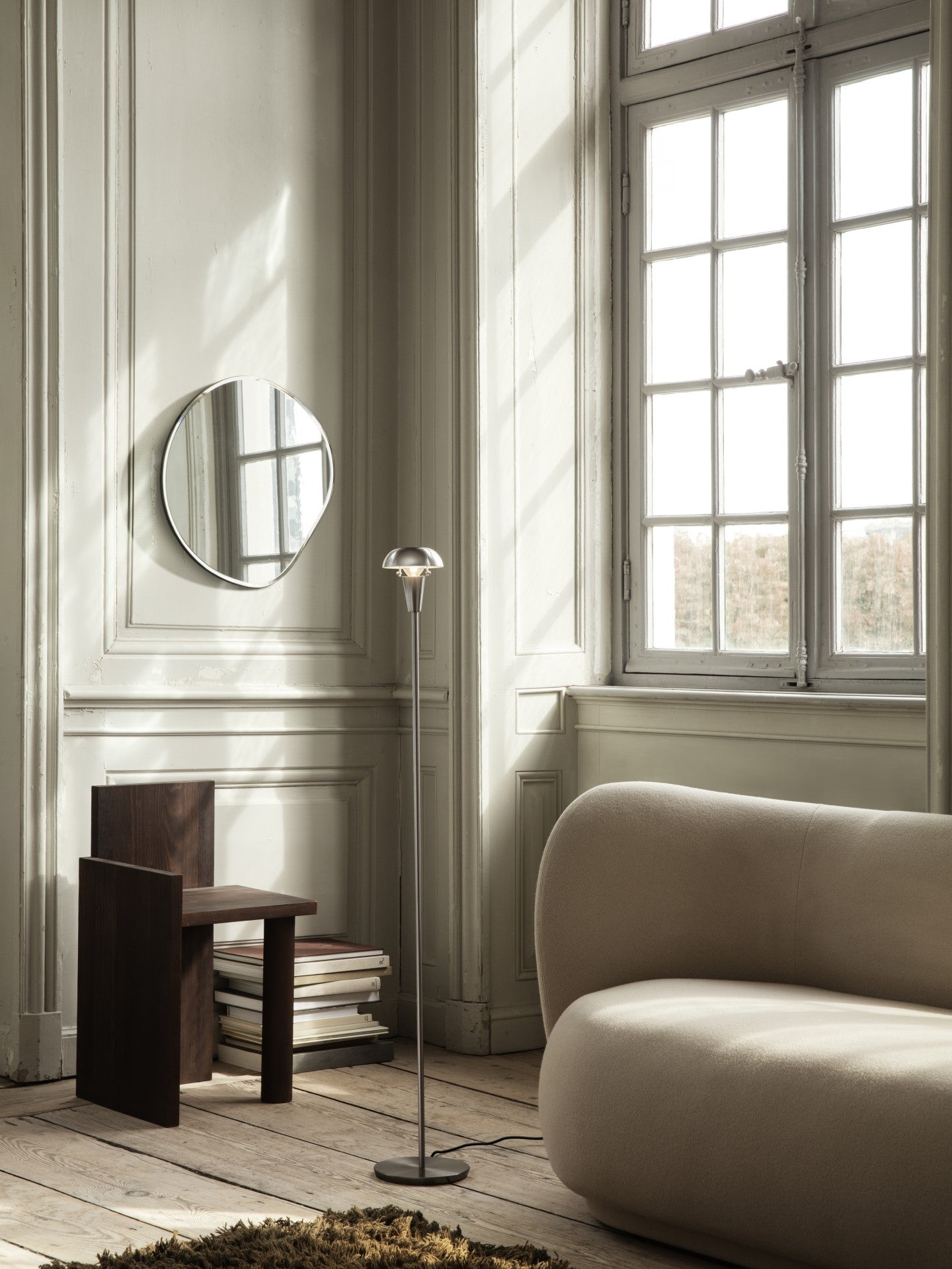 Ferm Living Pond Spegel- Small - Mörk Krom