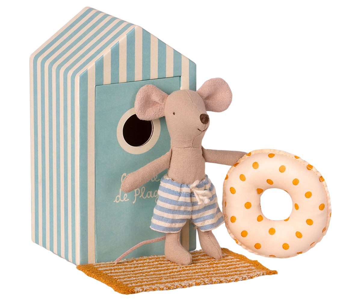 Maileg Beach Mice Little Brother in Cabin de Plage