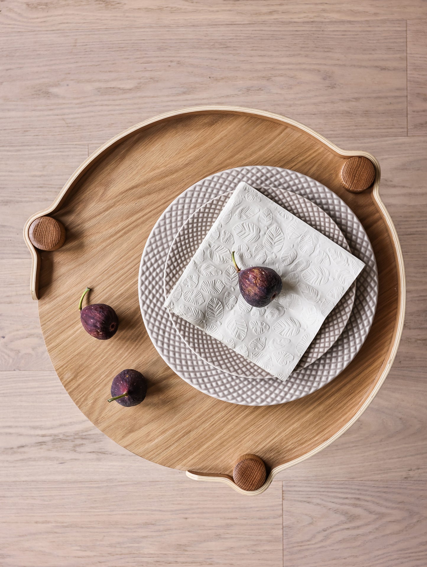Cooee Design Servetter Leaf Shell