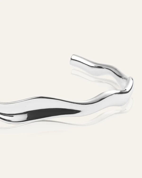 Mockberg Wavy bolded cuff Armband Silver