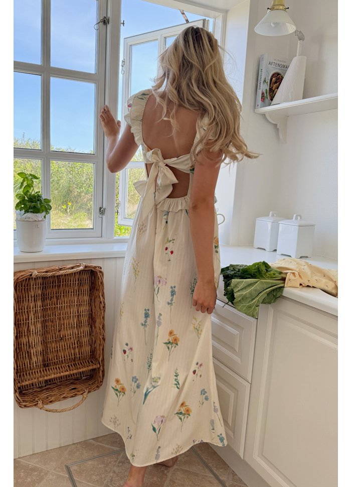 BYIC Melba Klänning off-white blommönster