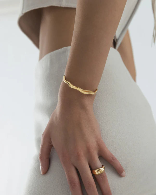 Mockberg Waterproof Infinity Necklace Gold