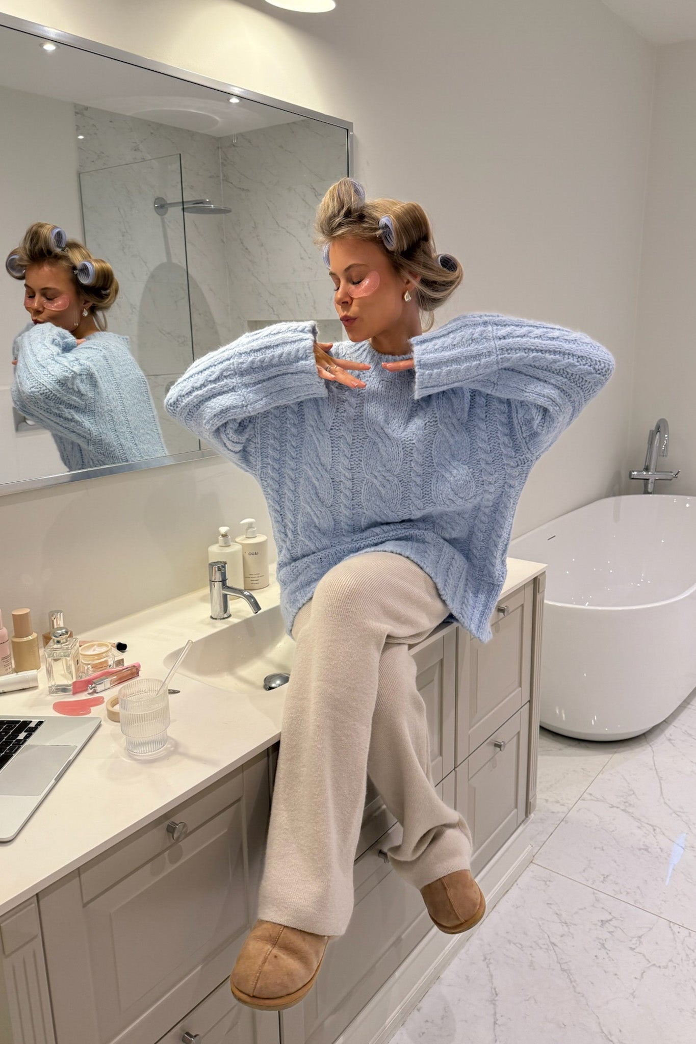 BYIC KikiIC Sweater Ljusblå