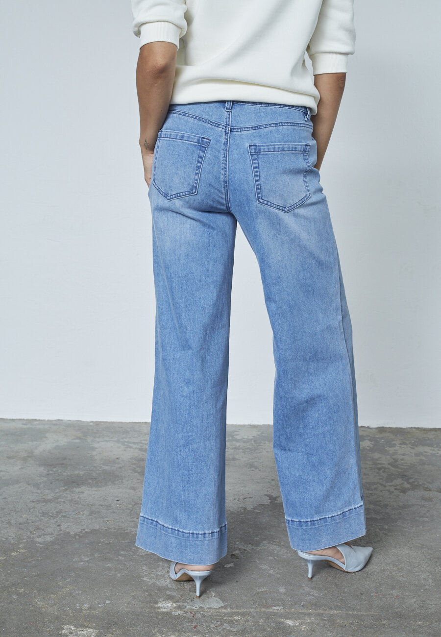 Sisters Point Jeans Feja Light Blue Wash