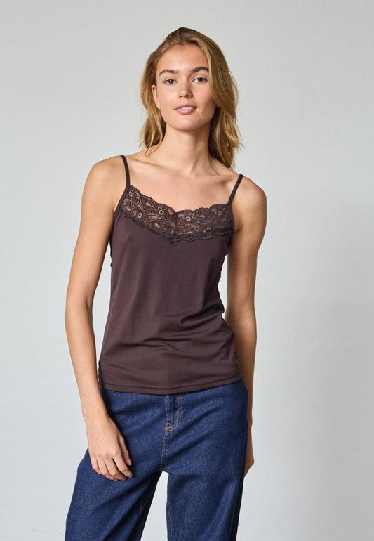 Sisters Point Top Vumi Dark Chocolate