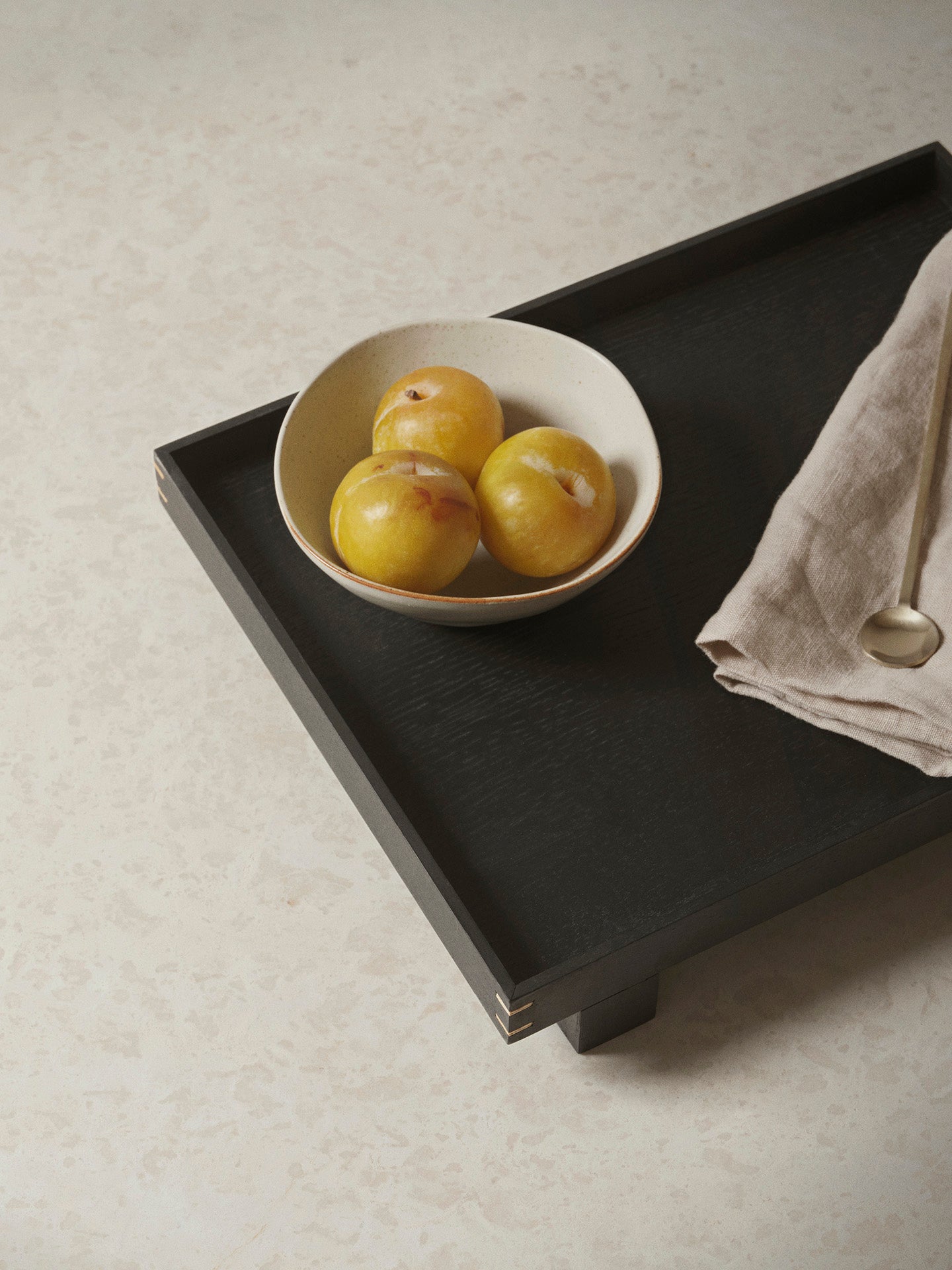 Ferm Living Flow Bowl - Medium - Off-white Speckle