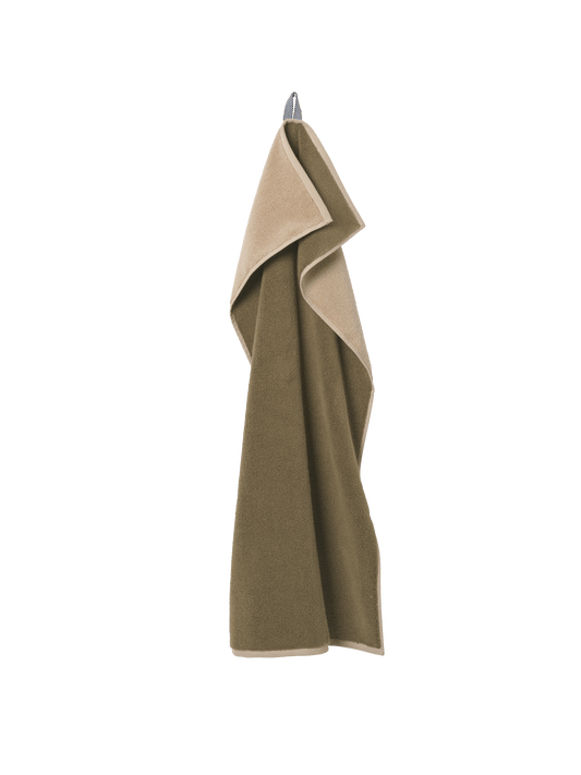 Ferm Living Ekko Badhandduk Olive/Kashmir