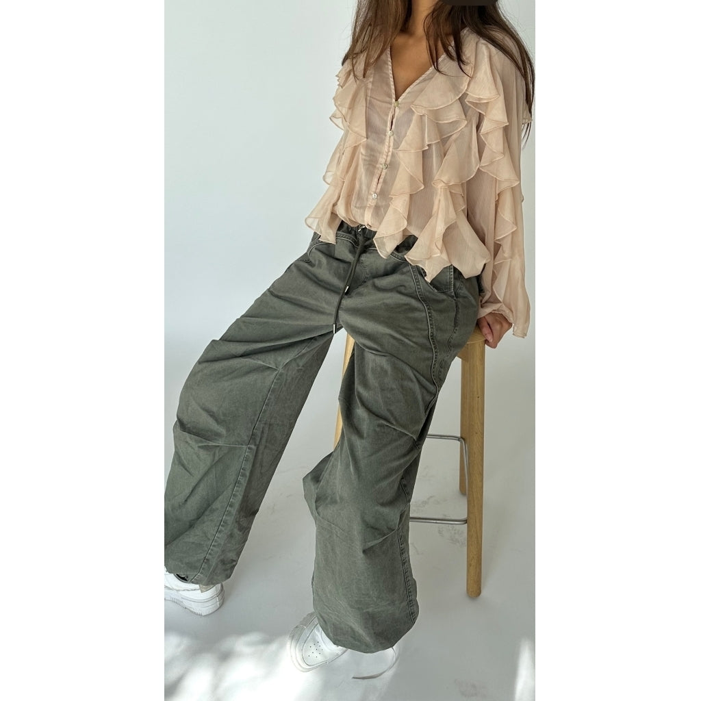 Continue Carrie Byxa Cargo Army green