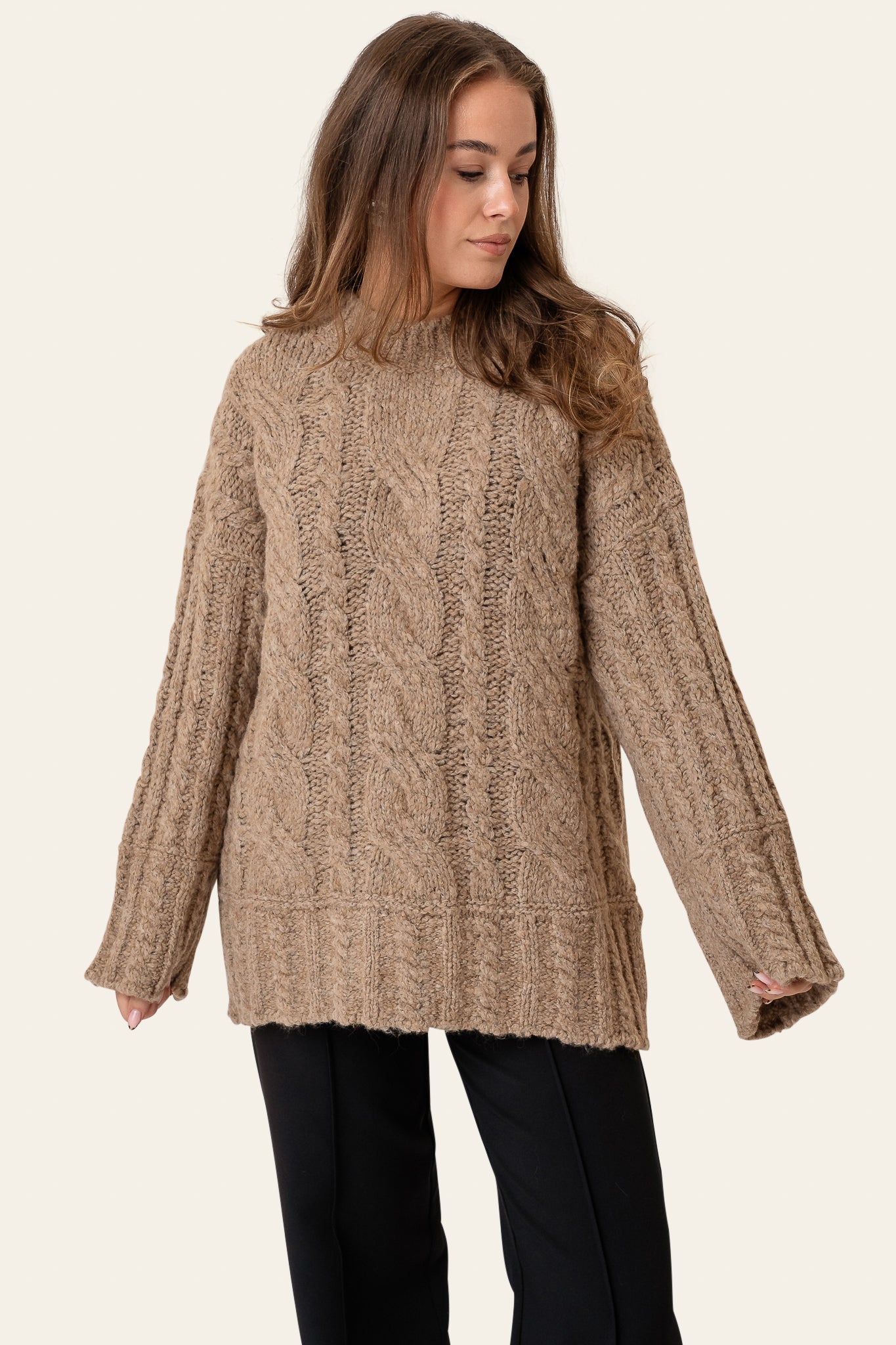 BYIC Kiki Stickad Tröja Beige