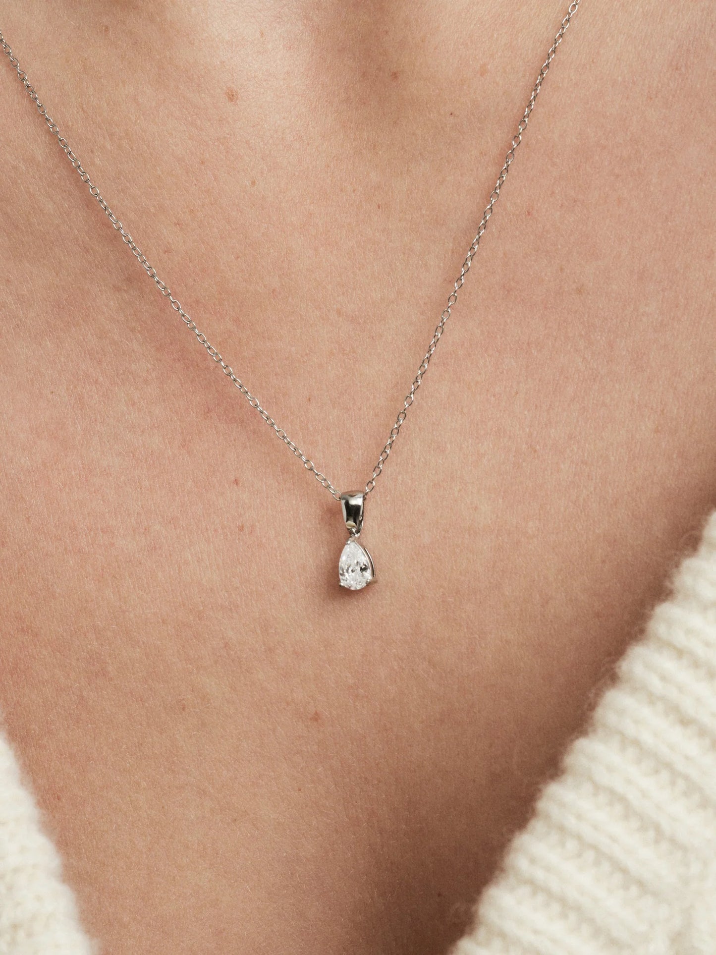 Mockberg Belle Halsband Silver - vit