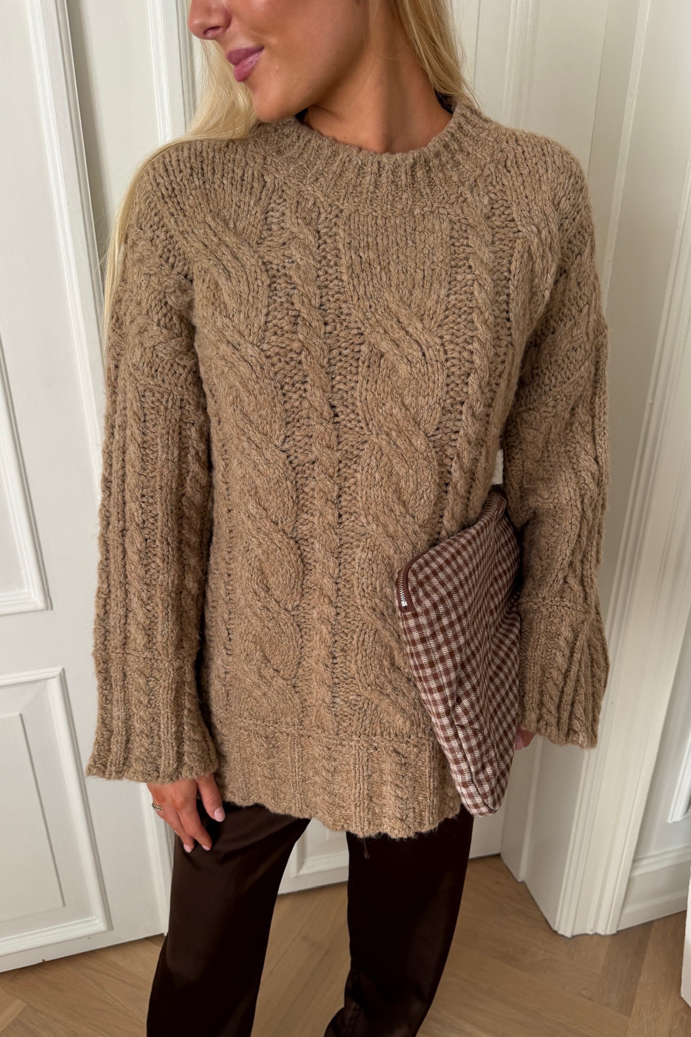 BYIC Kiki Stickad Tröja Beige
