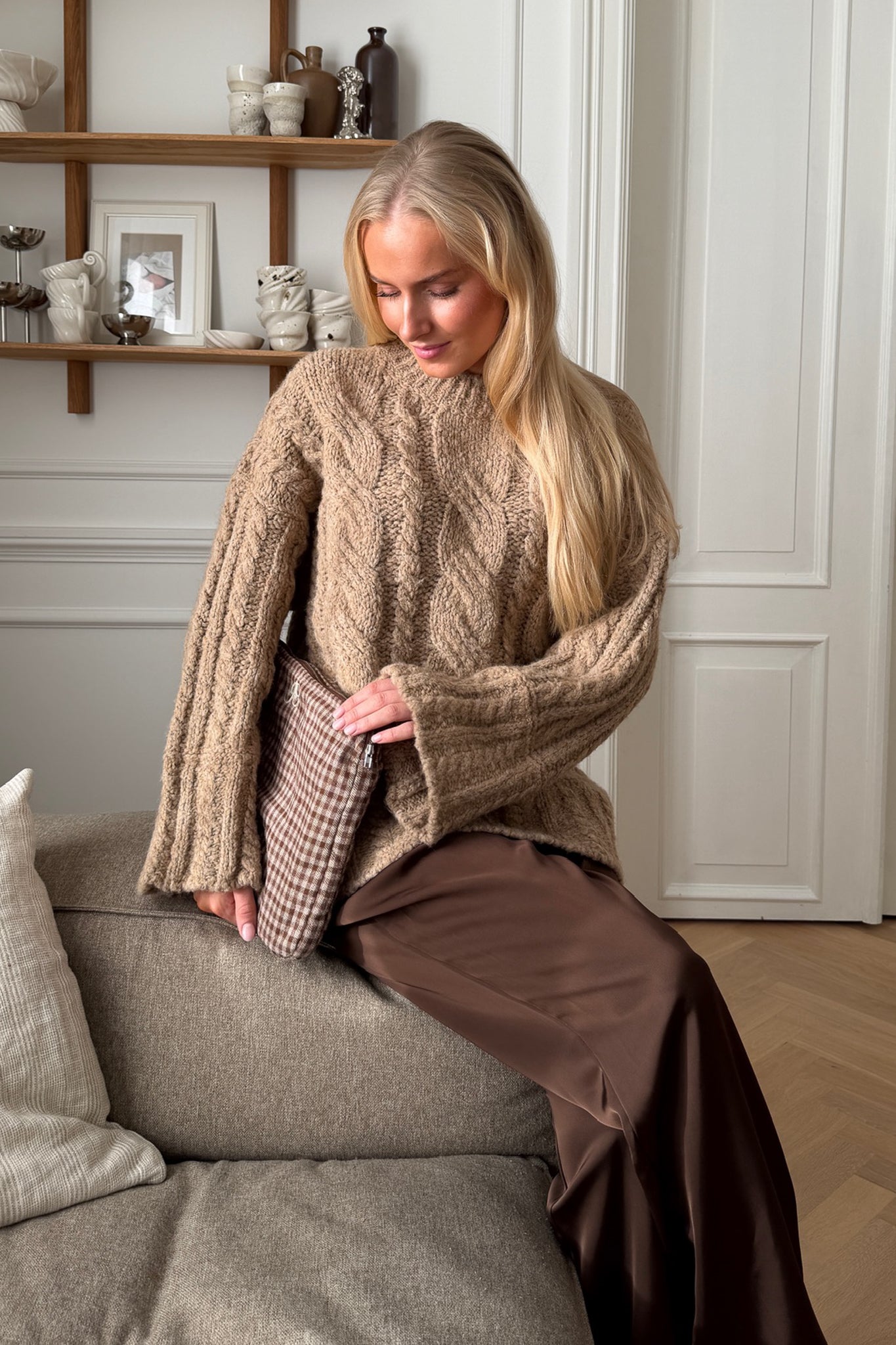 BYIC Kiki Stickad Tröja Beige