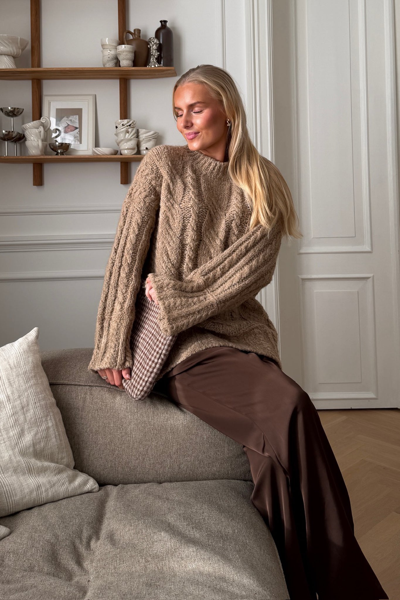 BYIC Kiki Stickad Tröja Beige