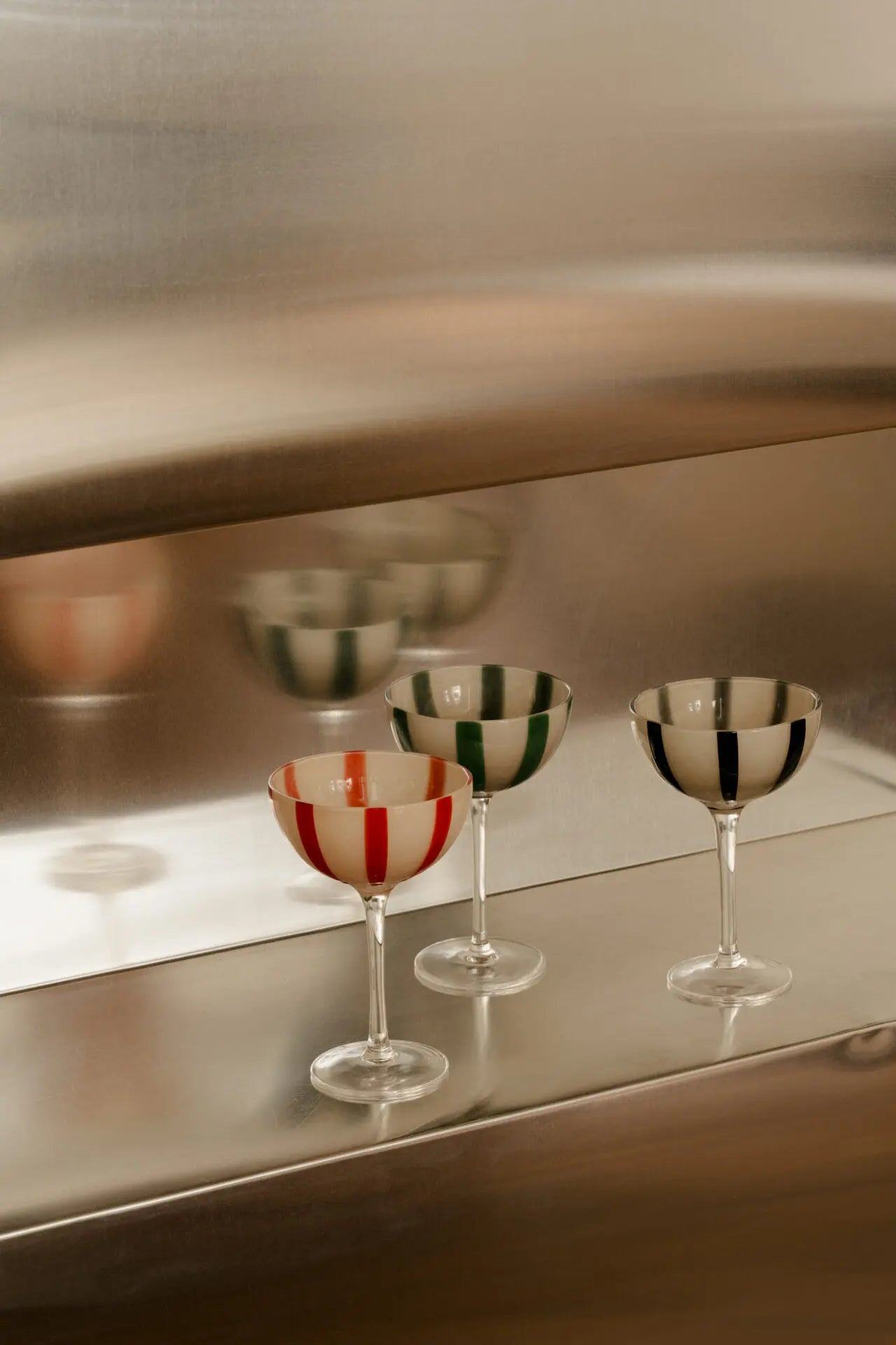 Olsson & Jensen Ziggy cocktailglas svart