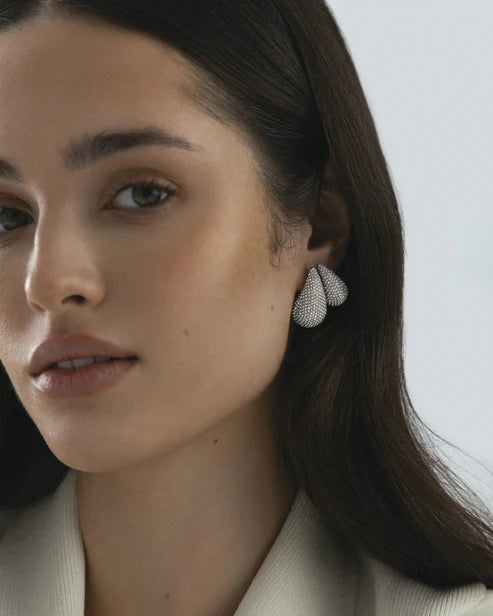 Mockberg Waterproof Pavé daring  earring Large Silver