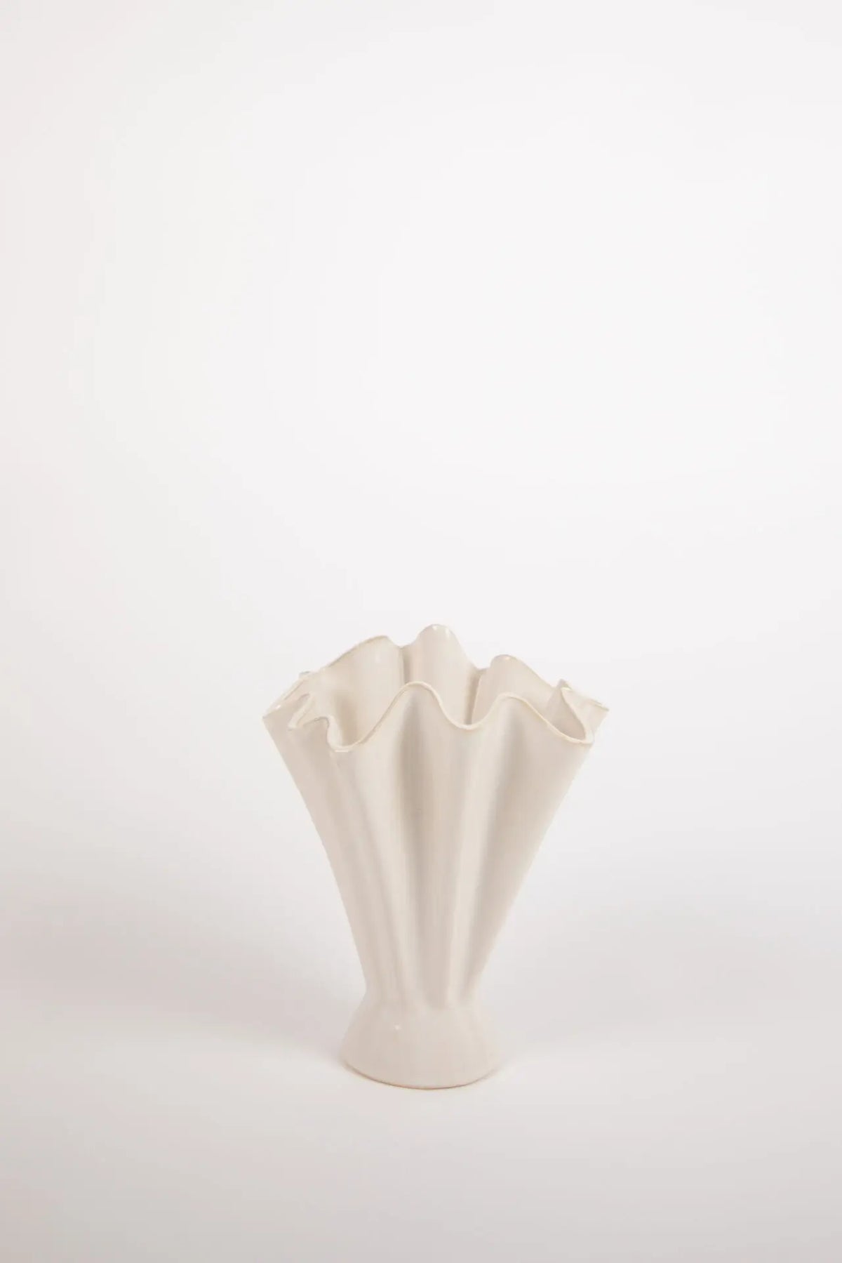 Olsson & Jensen Charlotte vas off-white