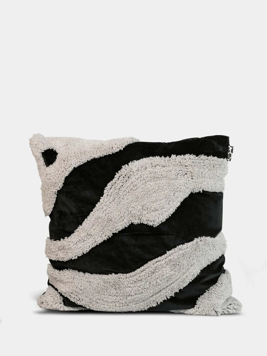Byon Kudde Fluffy Black/Beige